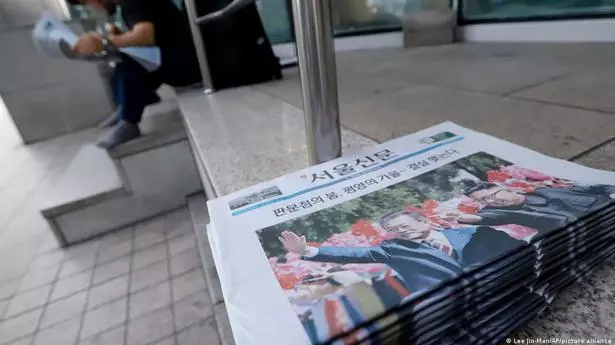신문인에 의해 비난 된 “총구 미디어 ‘에 대한 한국의 논란이 새로운 법률