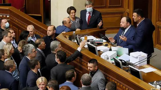 Ukraine approves law to limit influence of oligarchs
