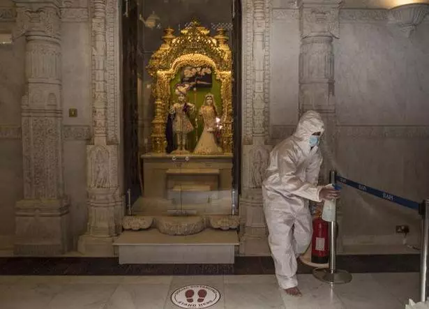 Puja In The Time Of Pandemic Frontline